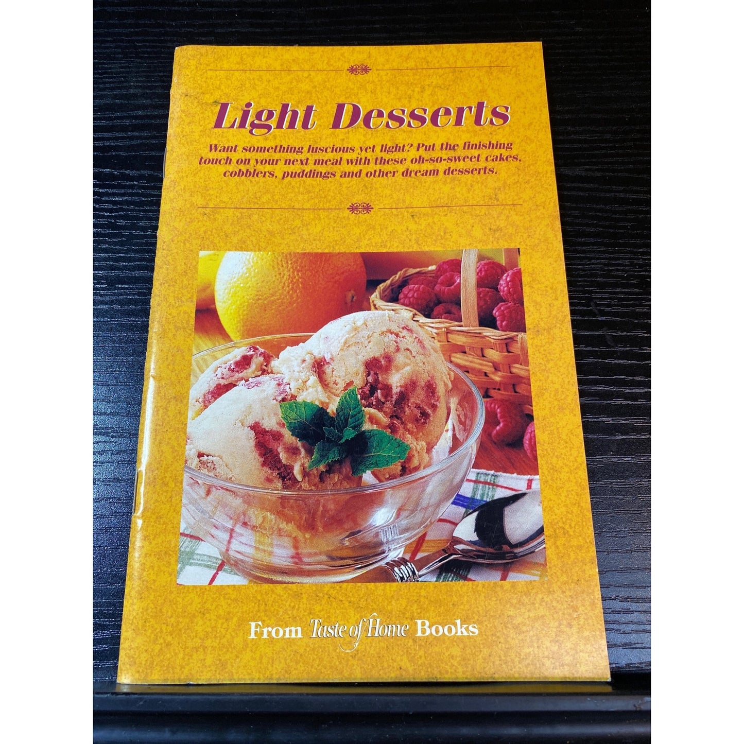 Taste of Home Light Desserts Recipe 2001 Cookbook Booklet
