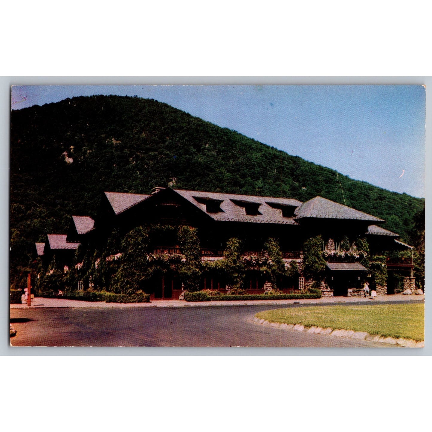 Bear Mountain Inn NY New York Postcard Kodachrome Pontier Bros Unused